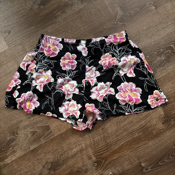 Roxy Pants - Roxy Women's Salton Lake Black Pink Flowers High Waisted Shorts Size L Rayon